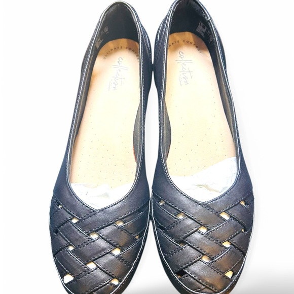 Clarks Gracelin Maze Black Leather Flats Women’s Size 9 Comfort Slip-On Loafers - Picture 3 of 13